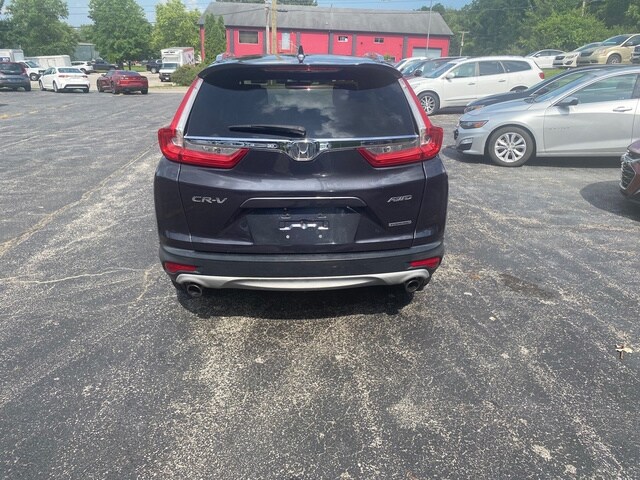 2018 Honda CR-V Touring photo 4