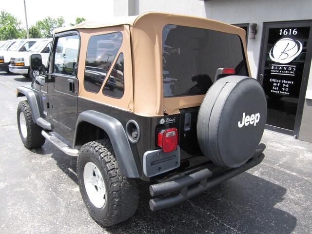 1997 Jeep Wrangler Sport photo 2