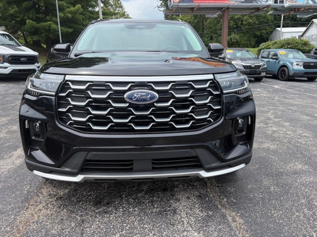 Used 2025 Ford Explorer Platinum SUV