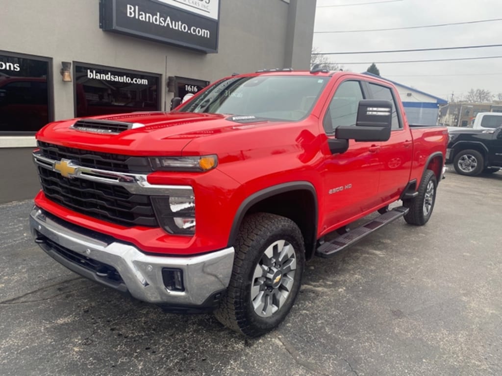 Used 2025 Chevrolet Silverado 2500 HD LT Truck Crew Cab