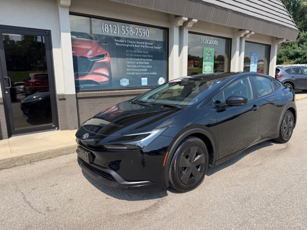 Used 2025 Toyota Prius LE Hatchback
