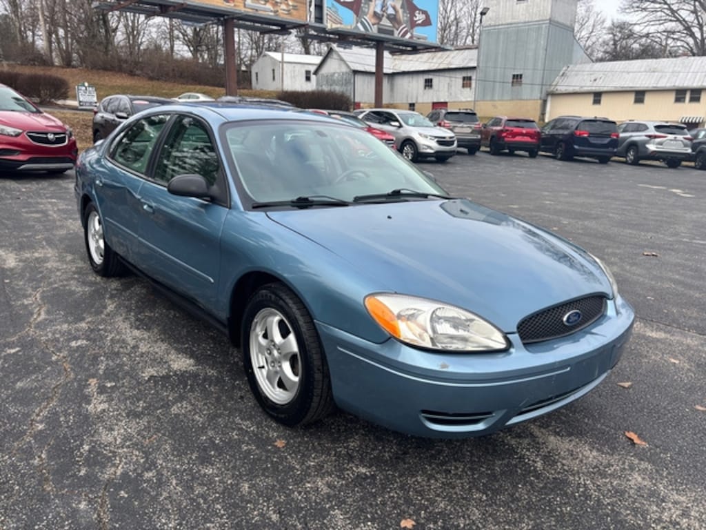 Used 2007 Ford Taurus SE Sedan