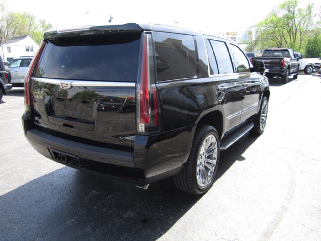 Used 2018 CADILLAC Escalade Luxury SUV