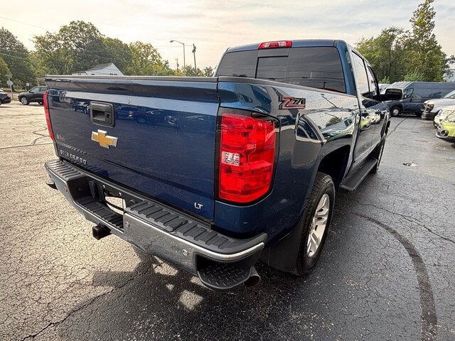 2018 Chevrolet Silverado 1500 LT photo 4