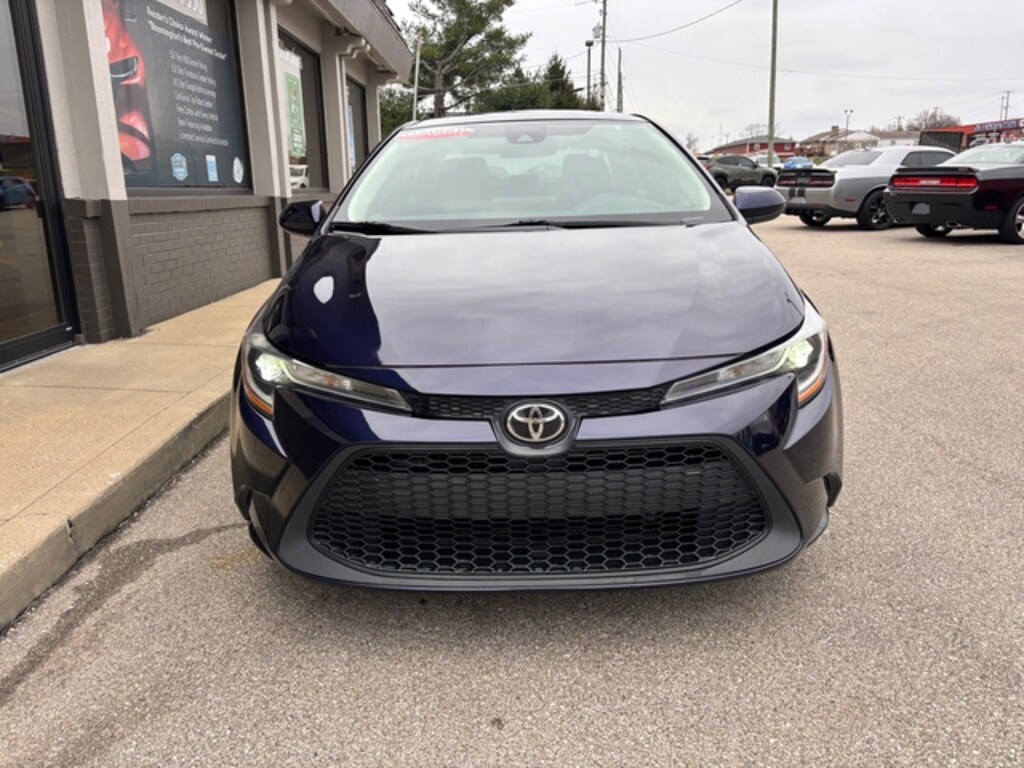Used 2022 Toyota Corolla LE Sedan