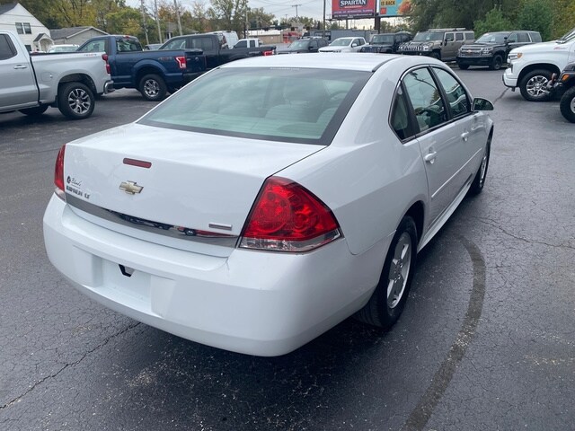 2010 Chevrolet Impala photo 2
