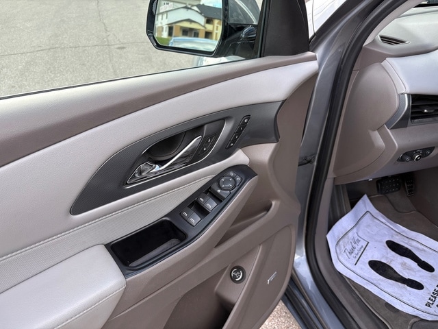 2019 Chevrolet Traverse Premier - Photo 11