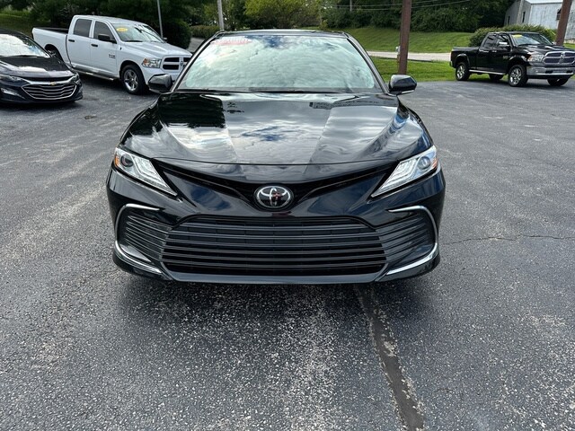 2023 Toyota Camry XLE photo 3