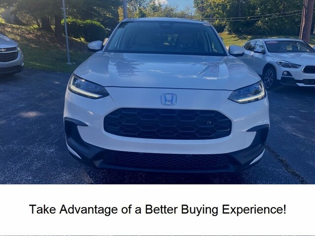 2025 Honda HR-V LX photo 3