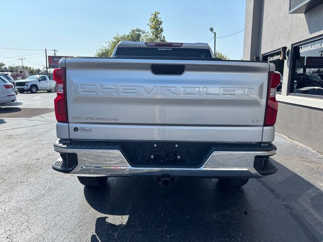 2022 Chevrolet Silverado 1500 LT photo 3