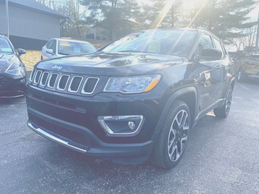 Used 2018 Jeep Compass Limited FWD SUV