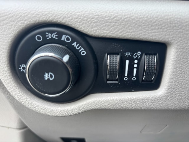 2022 Chrysler Pacifica Touring L - Photo 15