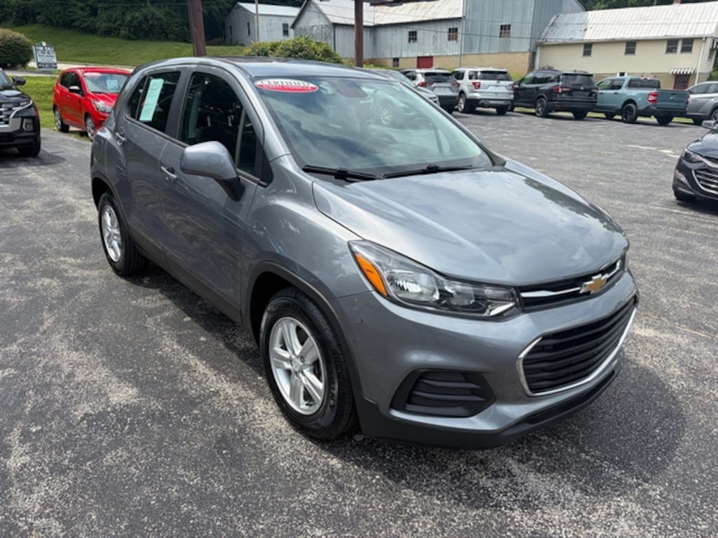 Used 2020 Chevrolet Trax 31 Miles Per Gallon SUV
