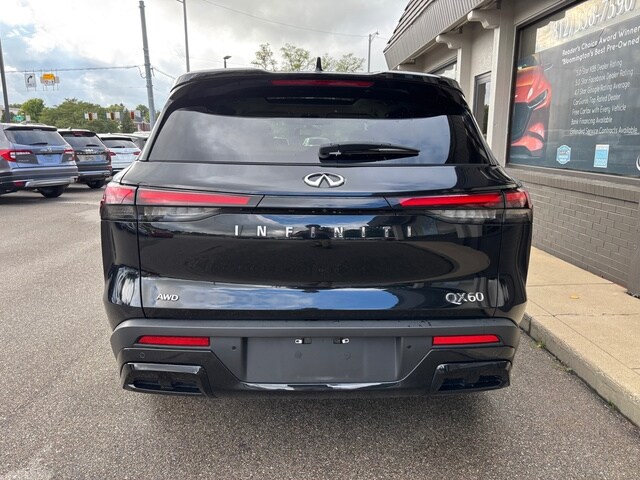 2022 Infiniti QX60 Pure photo 2