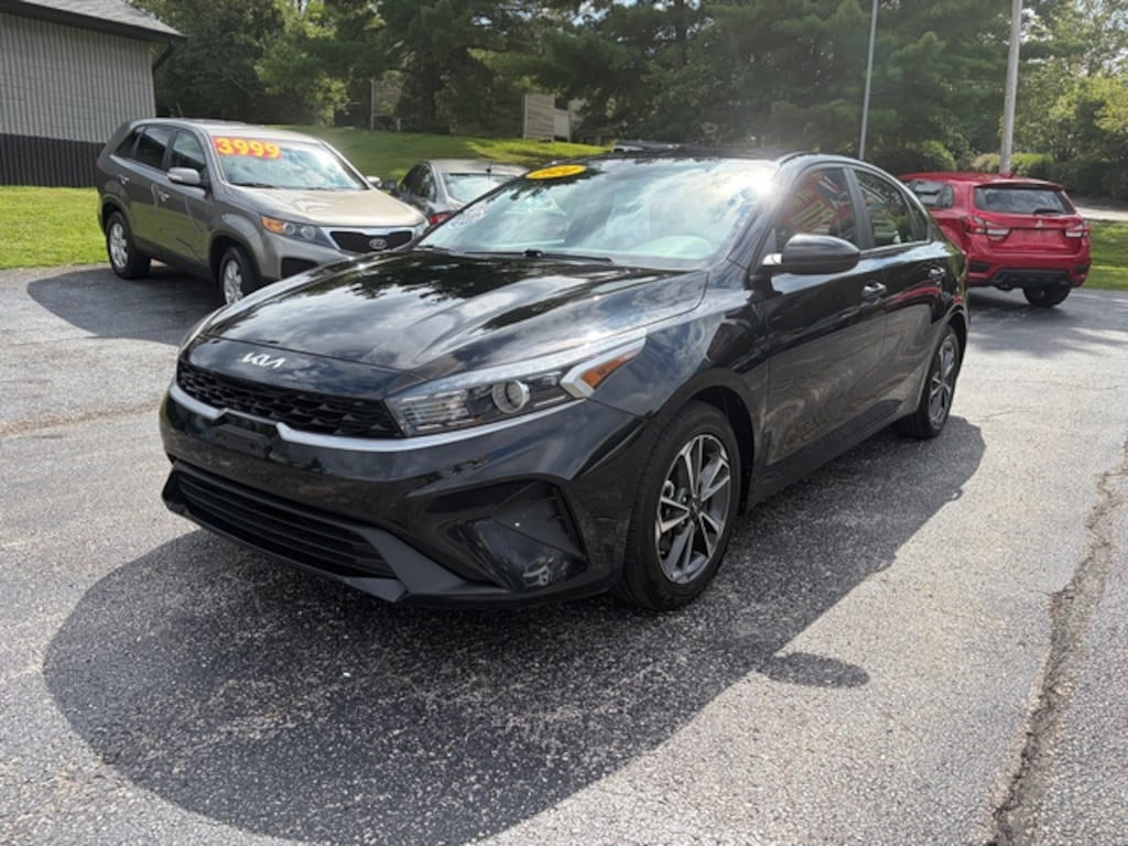 Used 2024 Kia Forte LXS Sedan