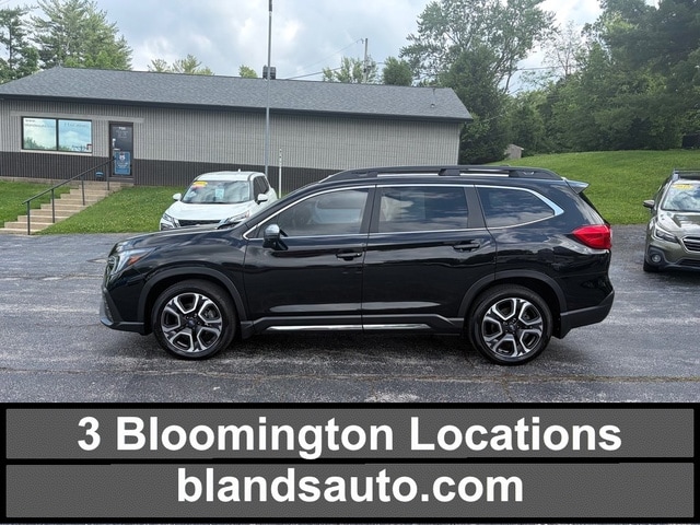 2023 Subaru Ascent Limited 7 Passenger's photo