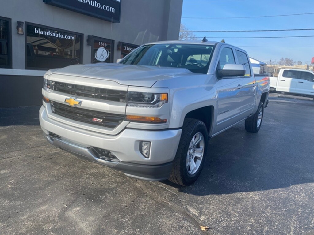 Used 2018 Chevrolet Silverado 1500 LT Truck Crew Cab