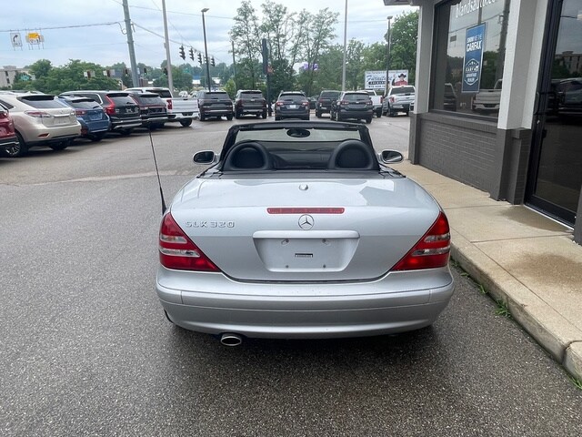 2001 Mercedes Benz SLK photo 4