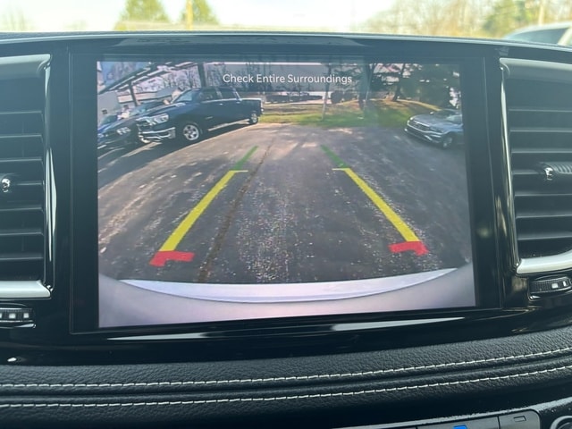 2022 Chrysler Pacifica Touring L - Photo 26