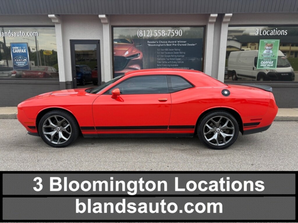 Used 2017 Dodge Challenger SXT Coupe