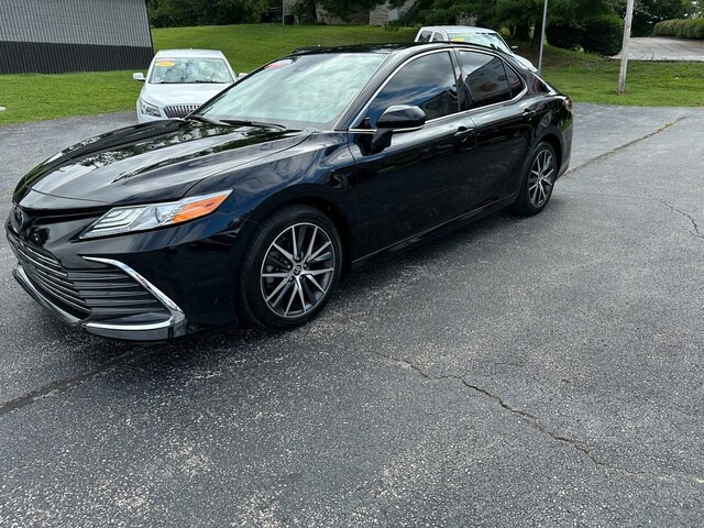 2023 Toyota Camry XLE photo 2