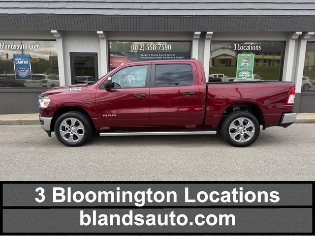 2023 RAM 1500 Big Horn/Lone Star 4x4 Crew Cab 5'7's photo