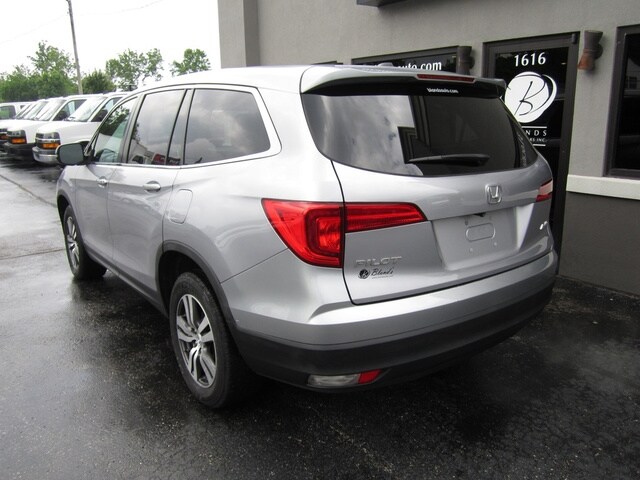 2017 Honda Pilot EX-L photo 3