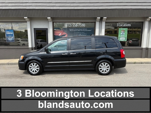 2016 Chrysler Town & Country Touring