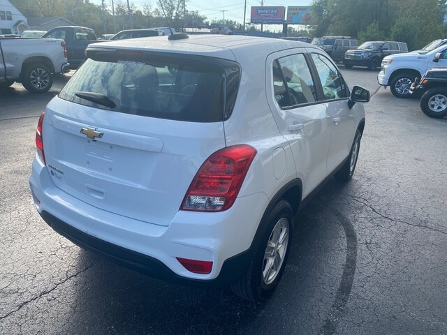 2018 Chevrolet Trax LS photo 3