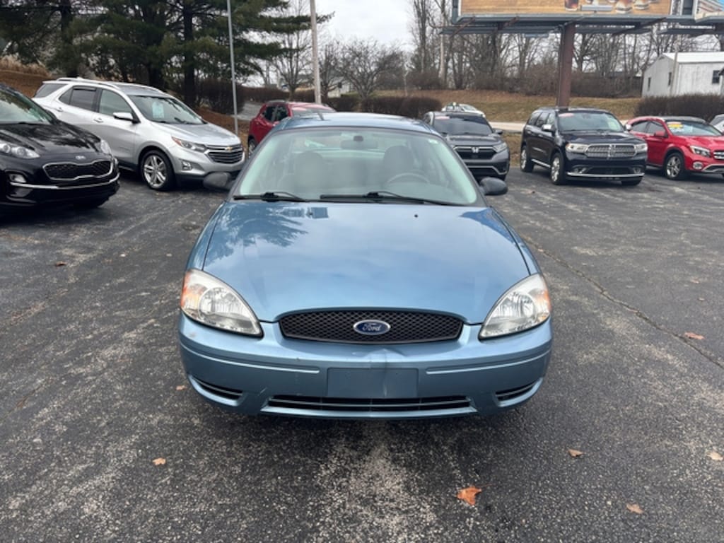 Used 2007 Ford Taurus SE Sedan