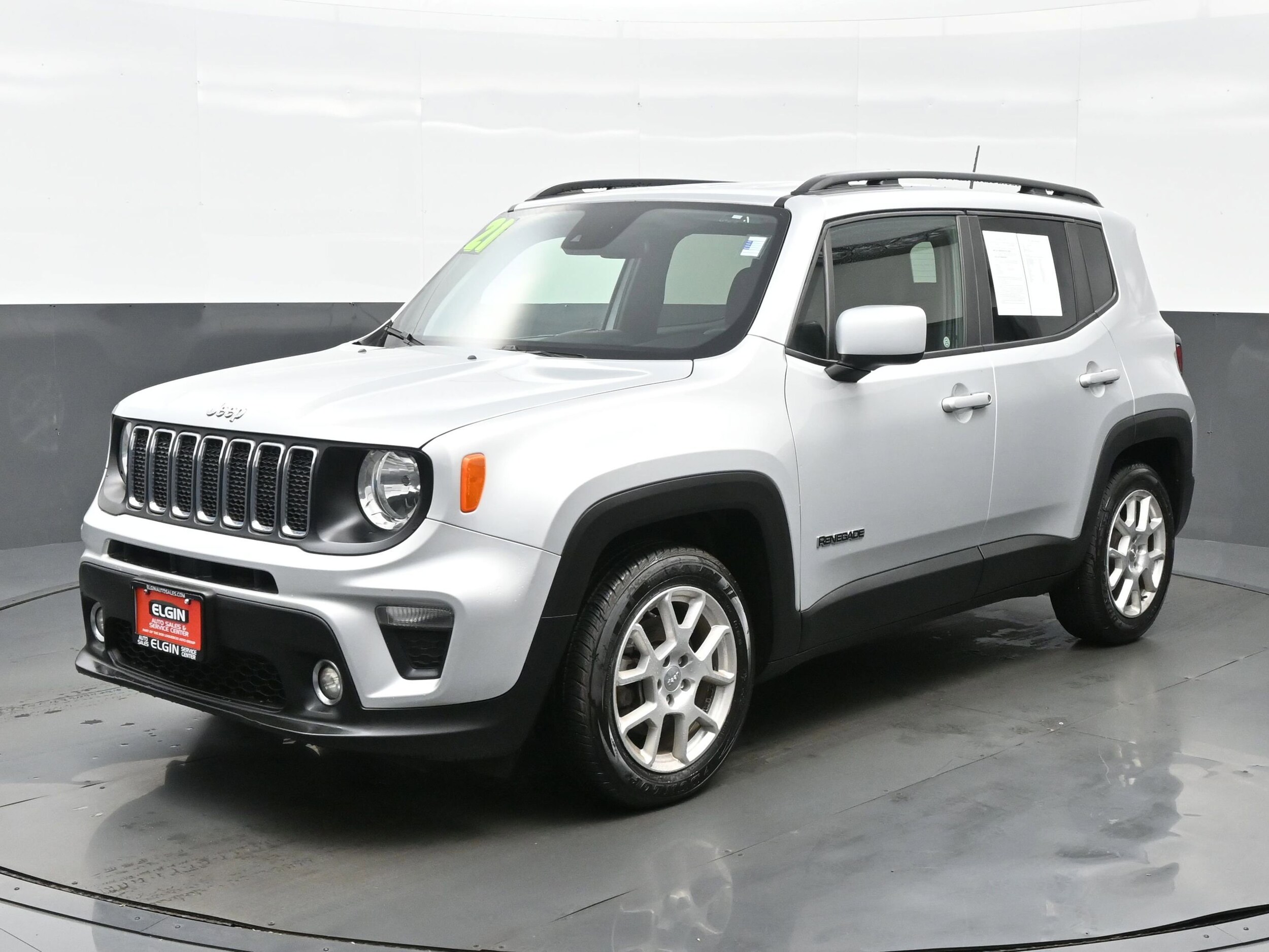 2021 Jeep Renegade Latitude photo 2