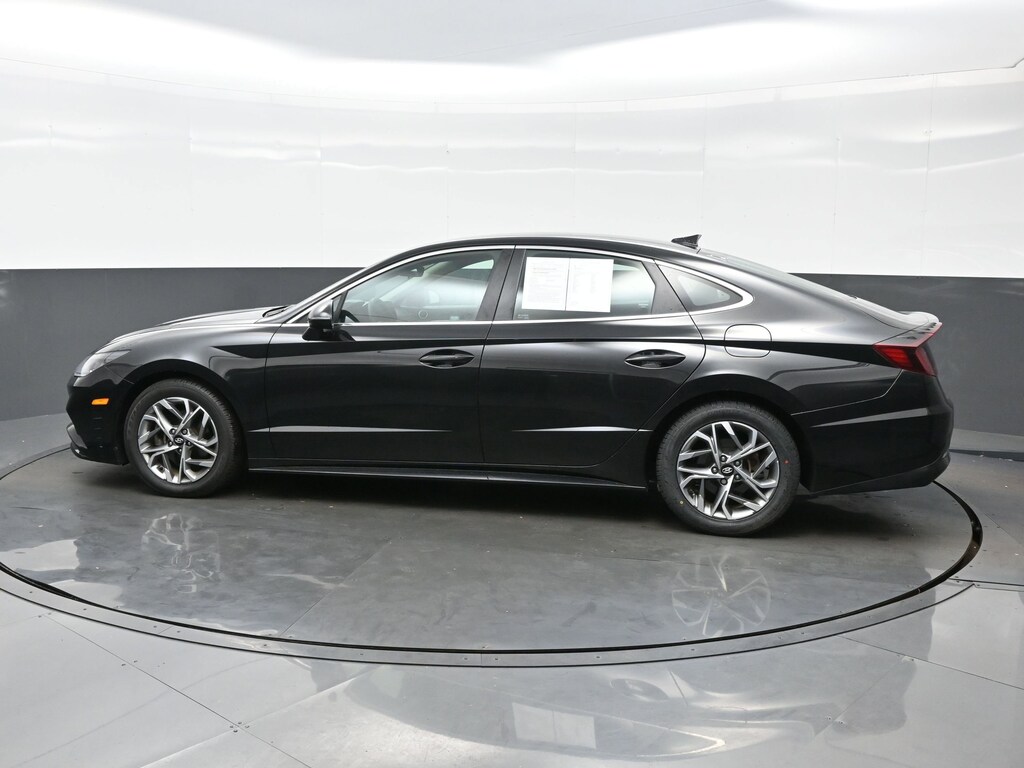 Used 2022 Hyundai Sonata SEL Sedan
