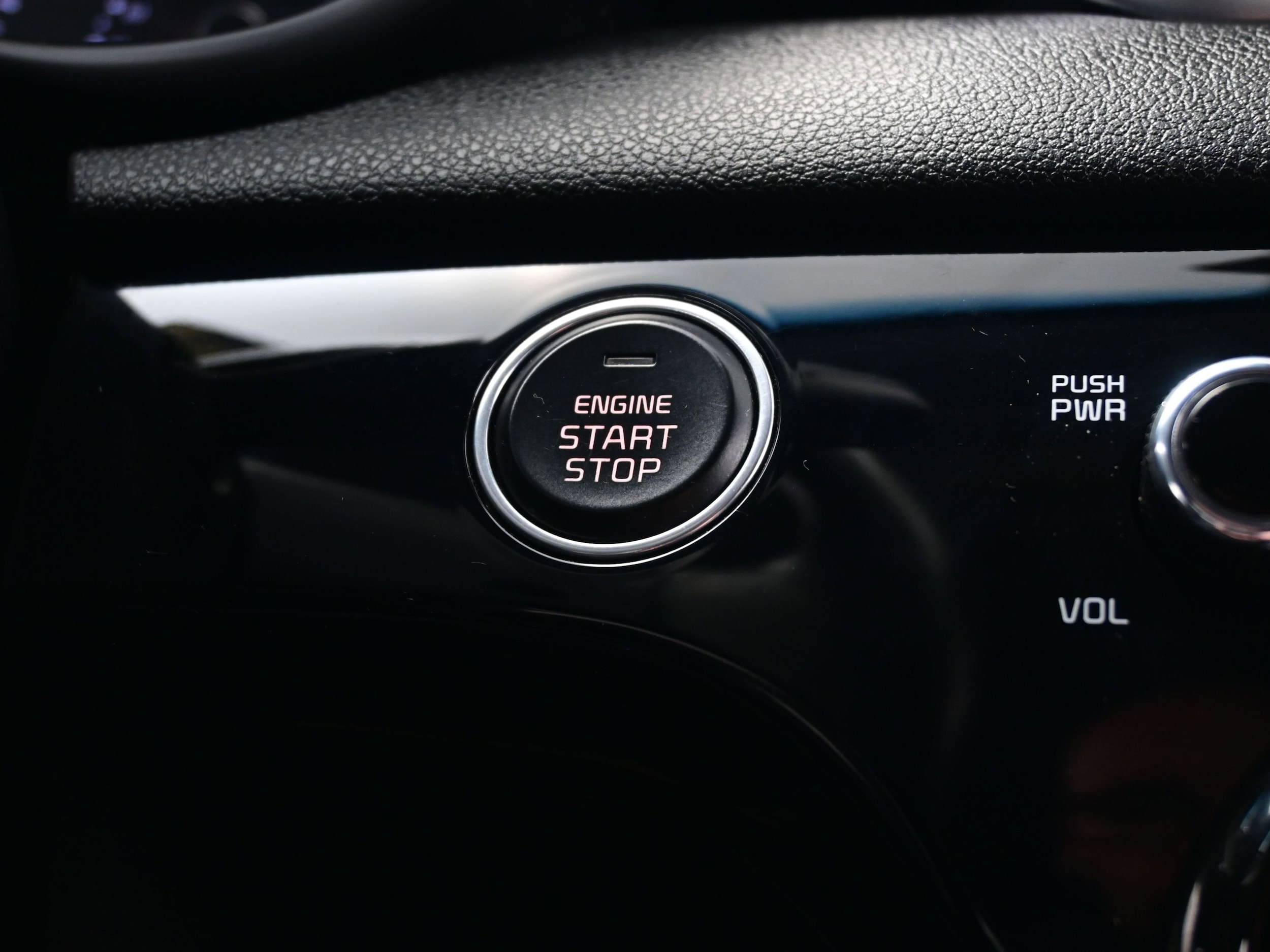 2020 Kia Sportage EX - Photo 23