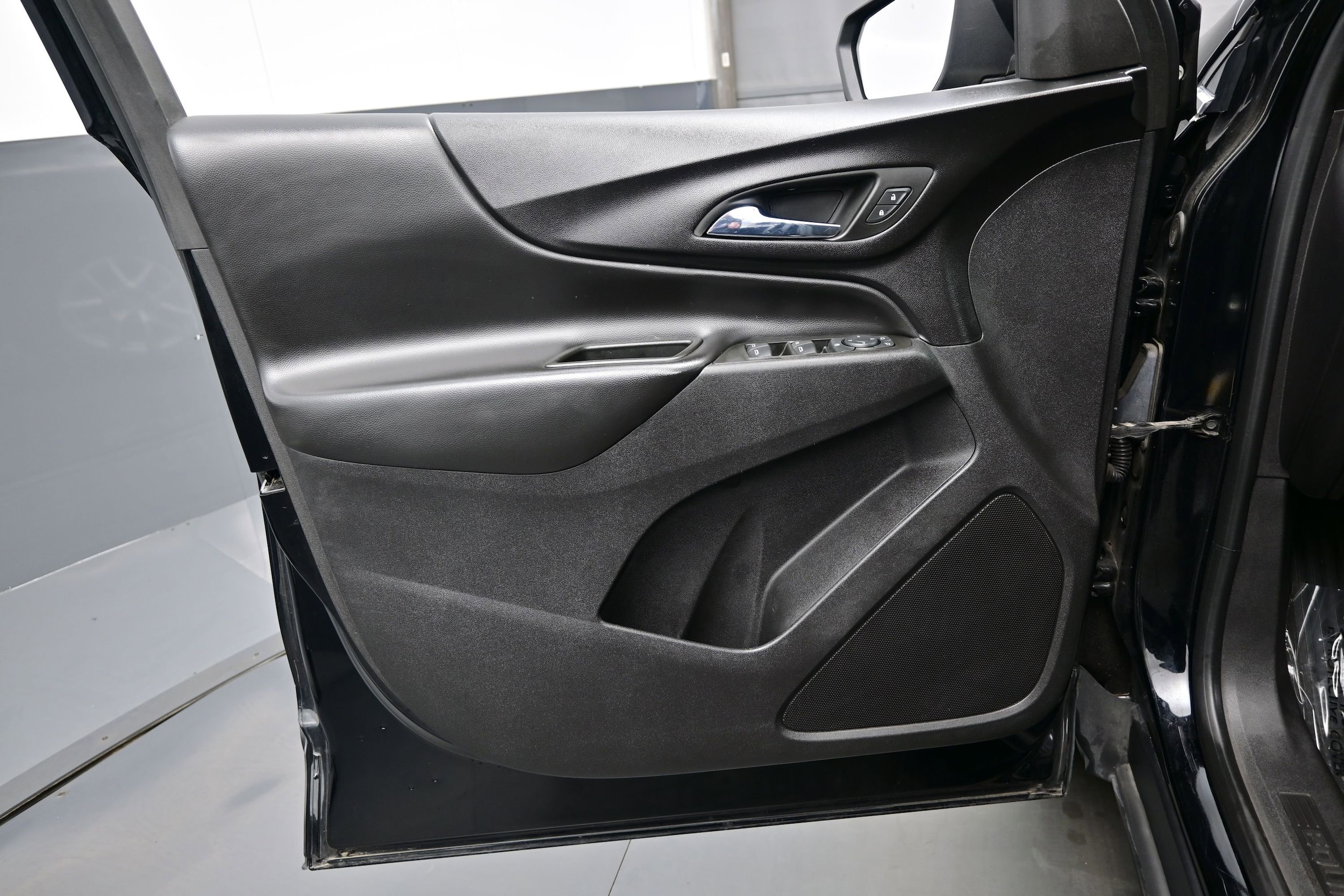 2022 Chevrolet Equinox LT - Photo 9