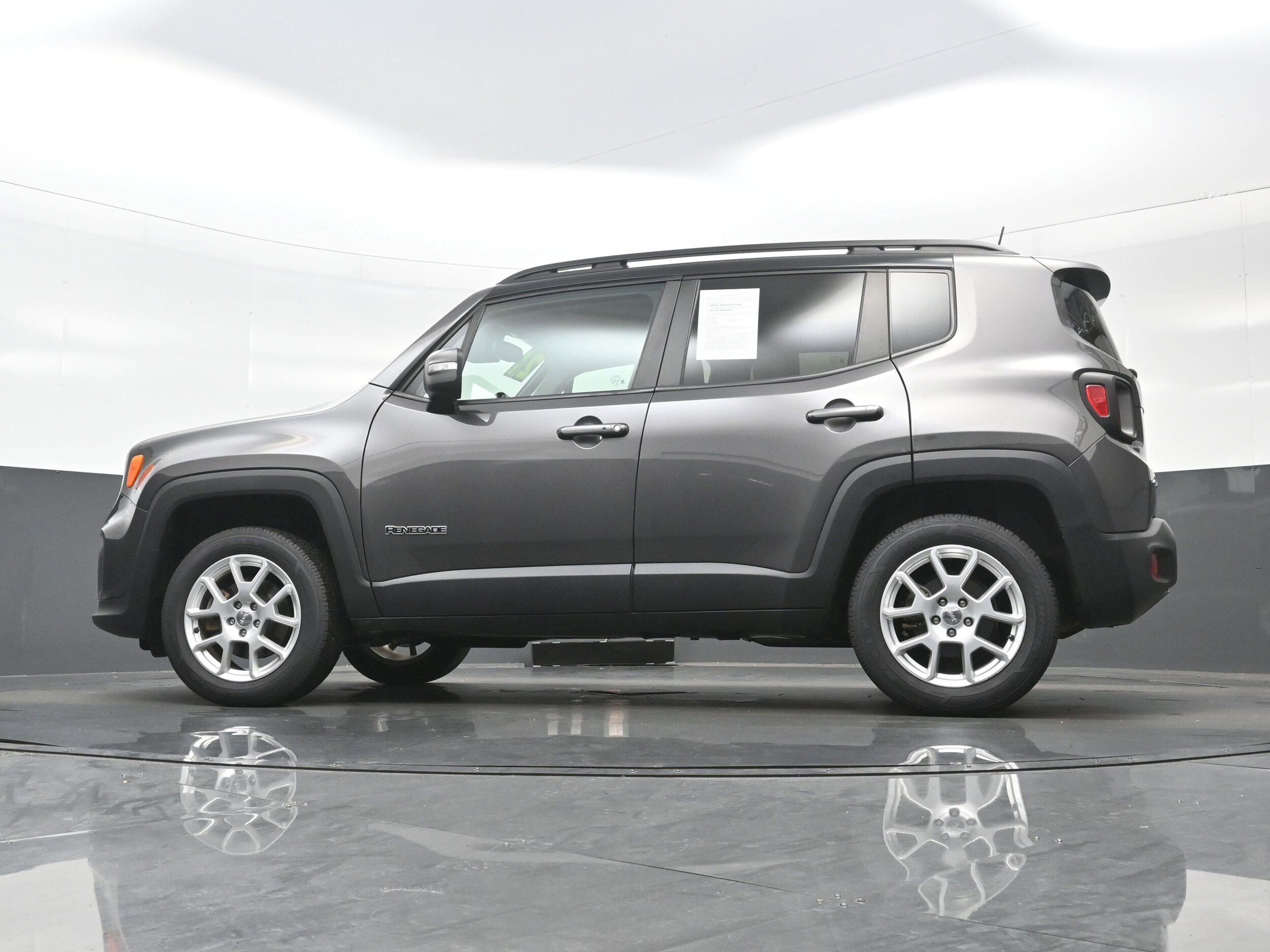 2021 Jeep Renegade Limited - Photo 28