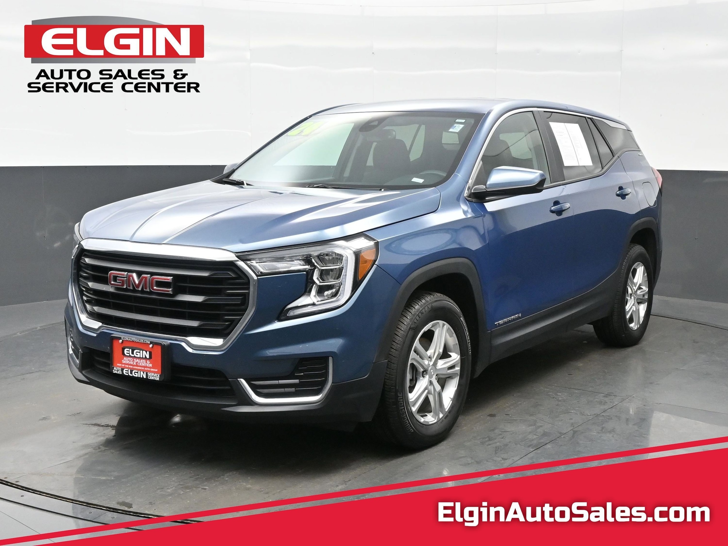 2024 GMC Terrain SLE's photo