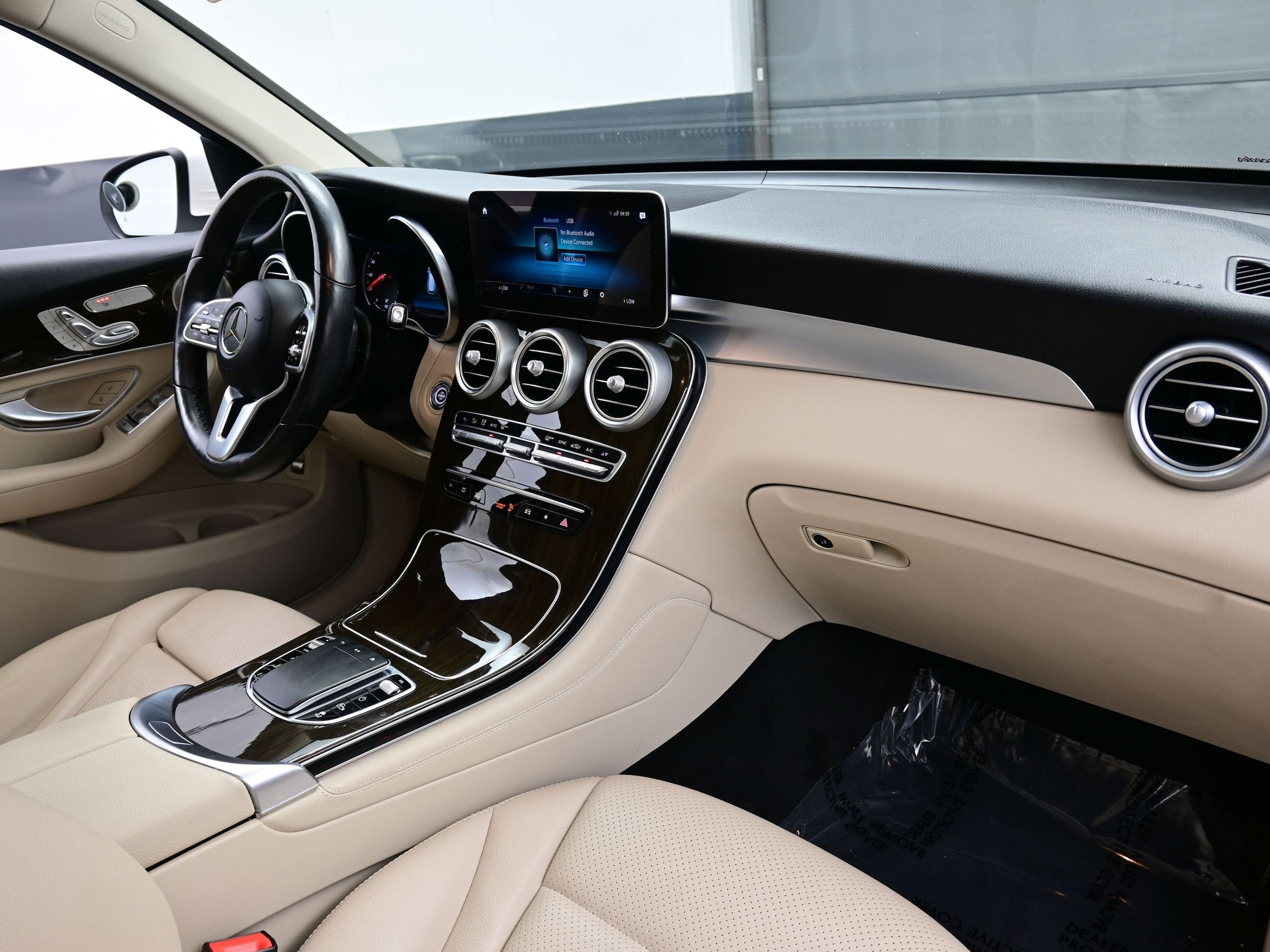 2021 Mercedes-Benz GLC GLC300 - Photo 15