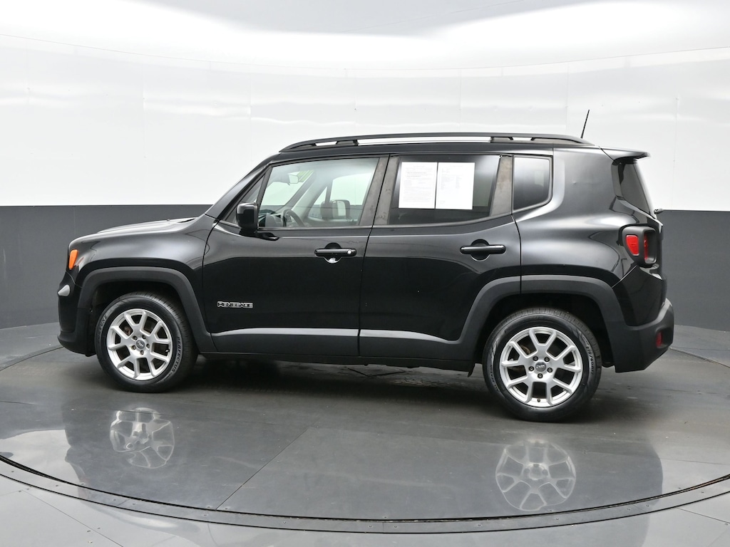 Used 2019 Jeep Renegade Latitude FWD SUV