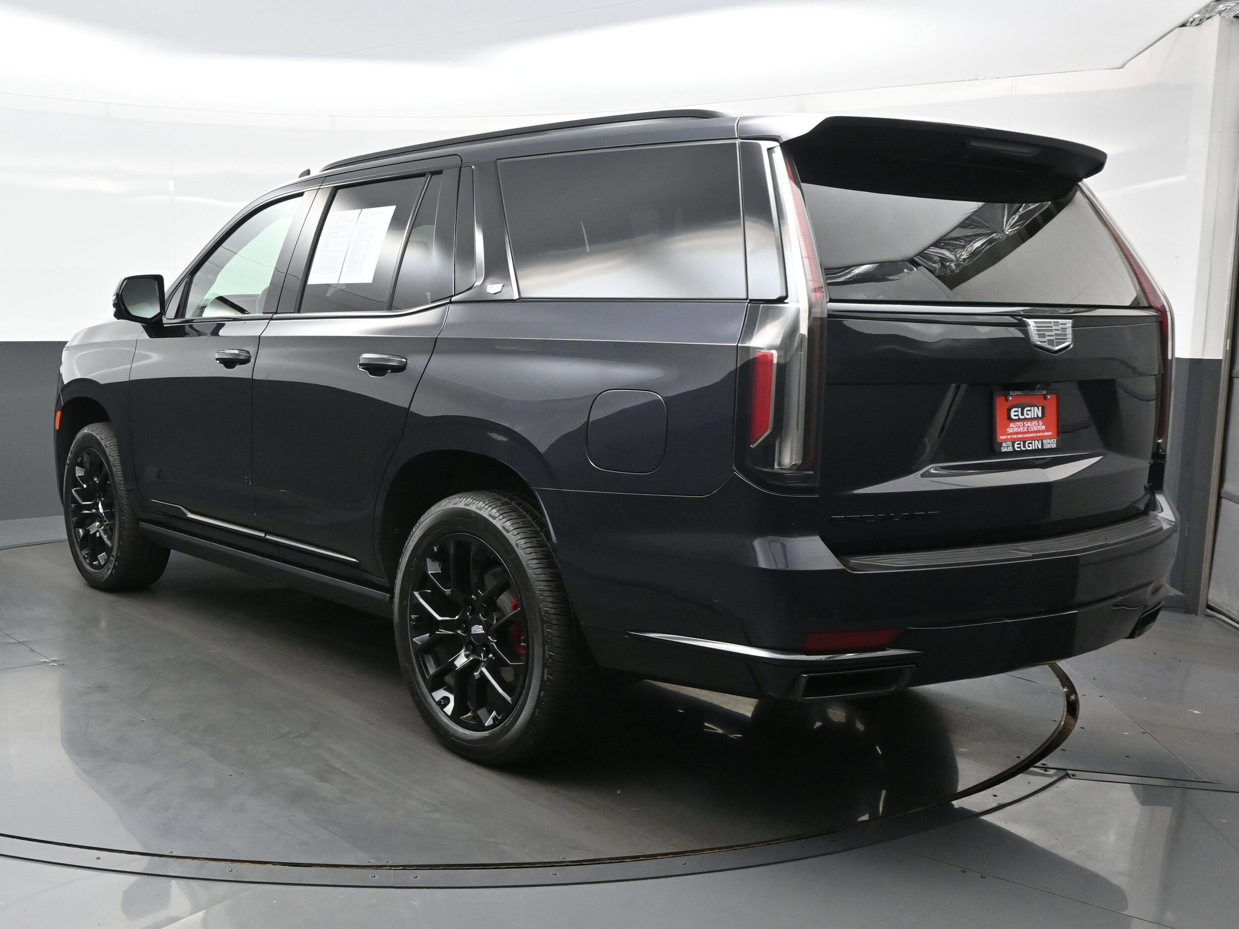 2022 Cadillac Escalade Sport Platinum photo 3