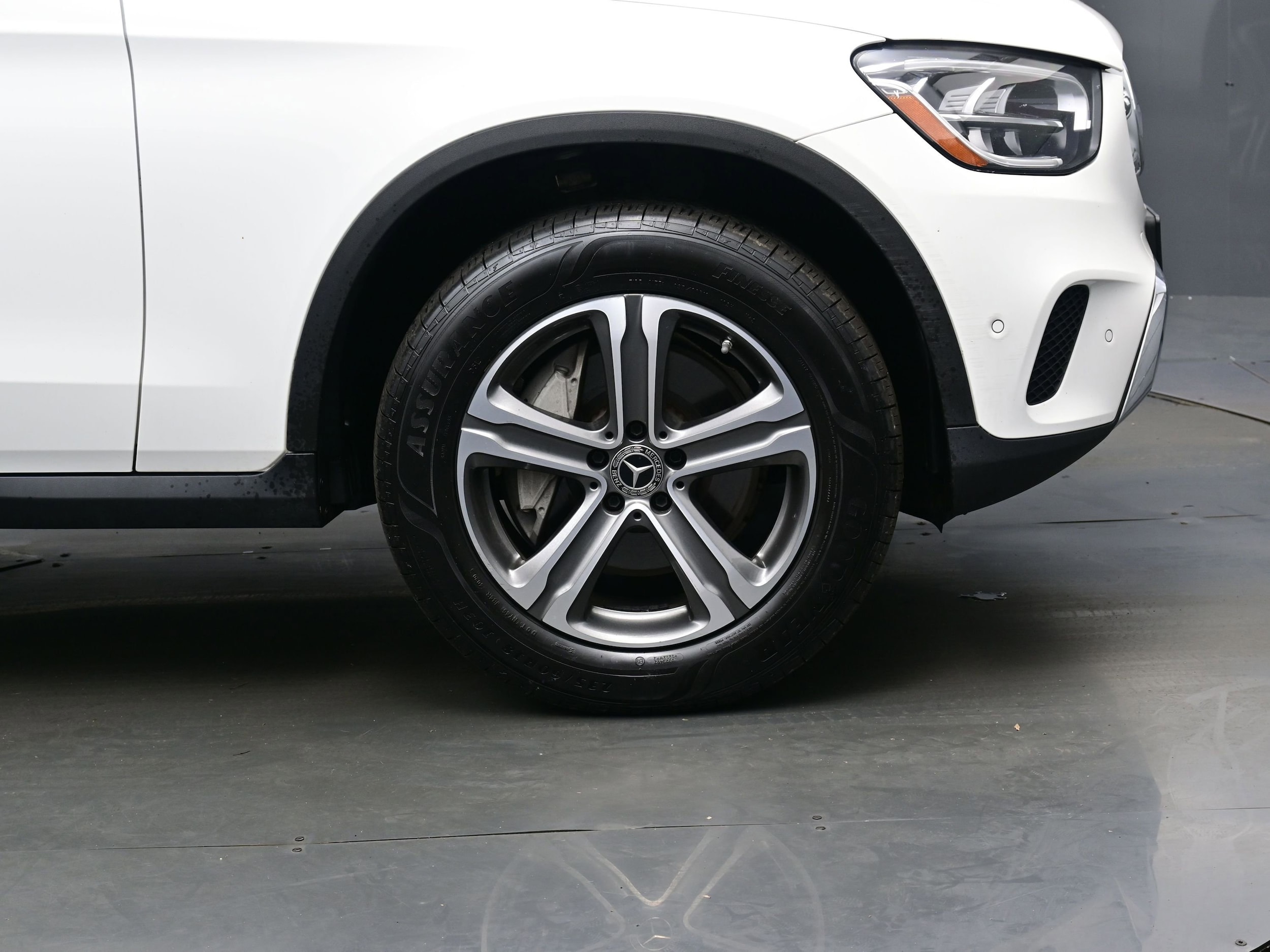 2021 Mercedes-Benz GLC GLC300 - Photo 9