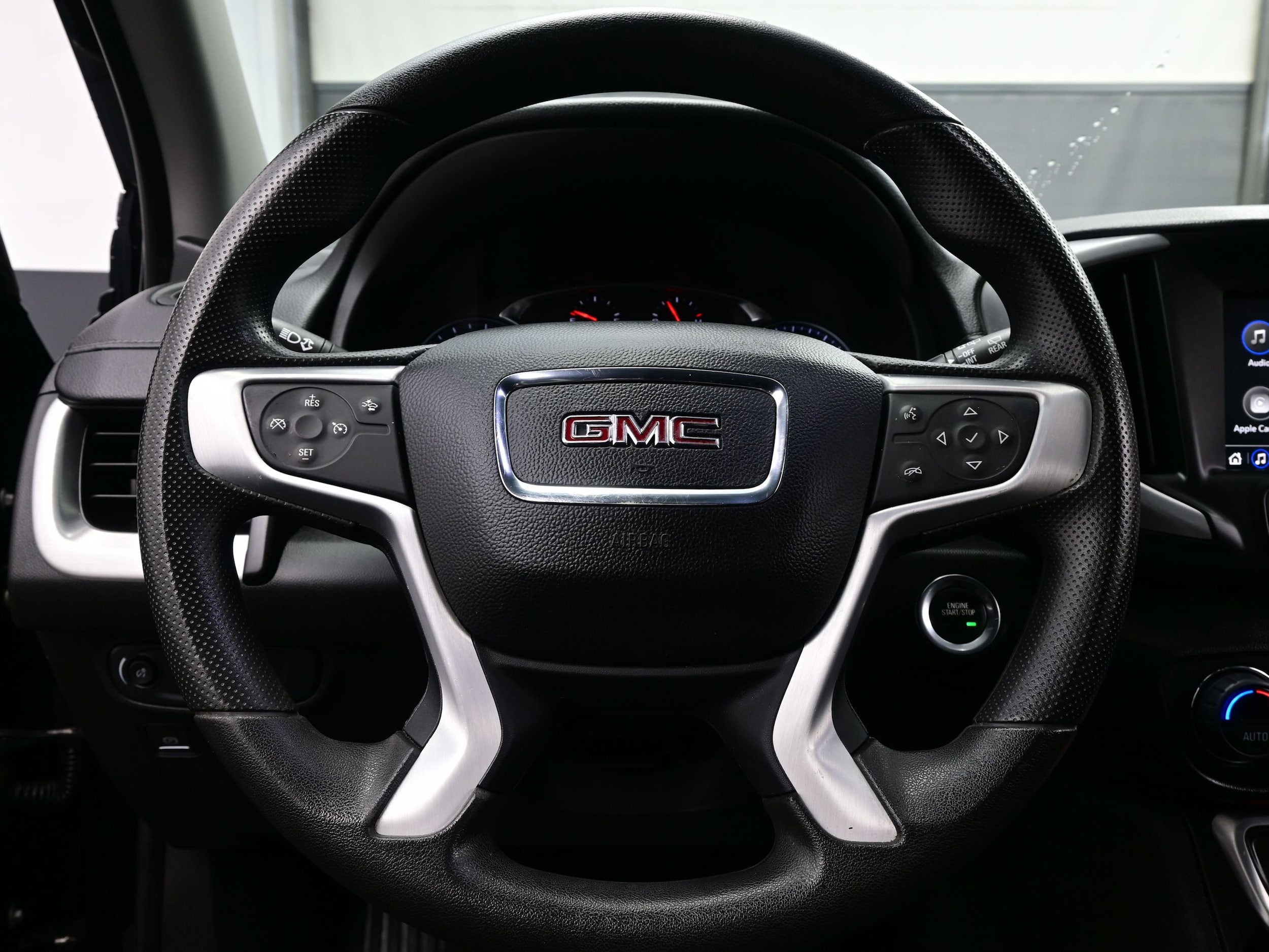 2022 GMC Terrain SLE - Photo 23