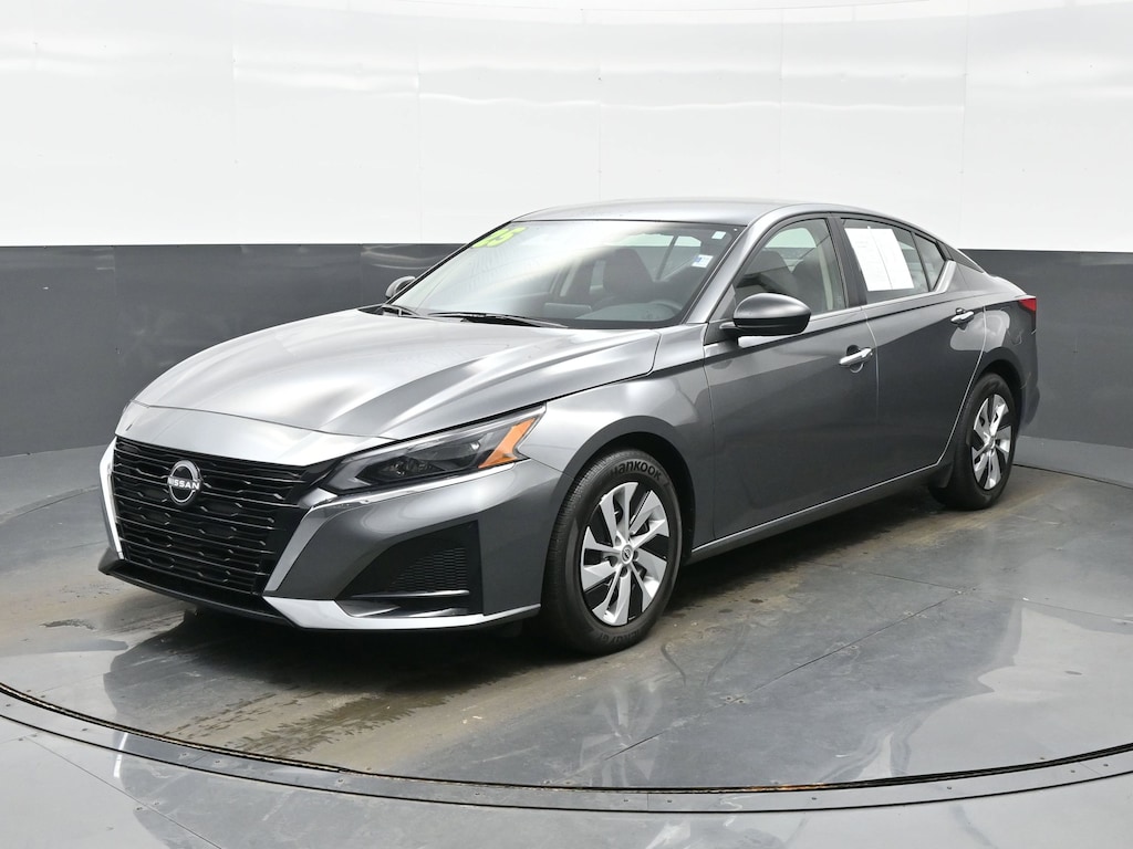 Used 2025 Nissan Altima S Sedan