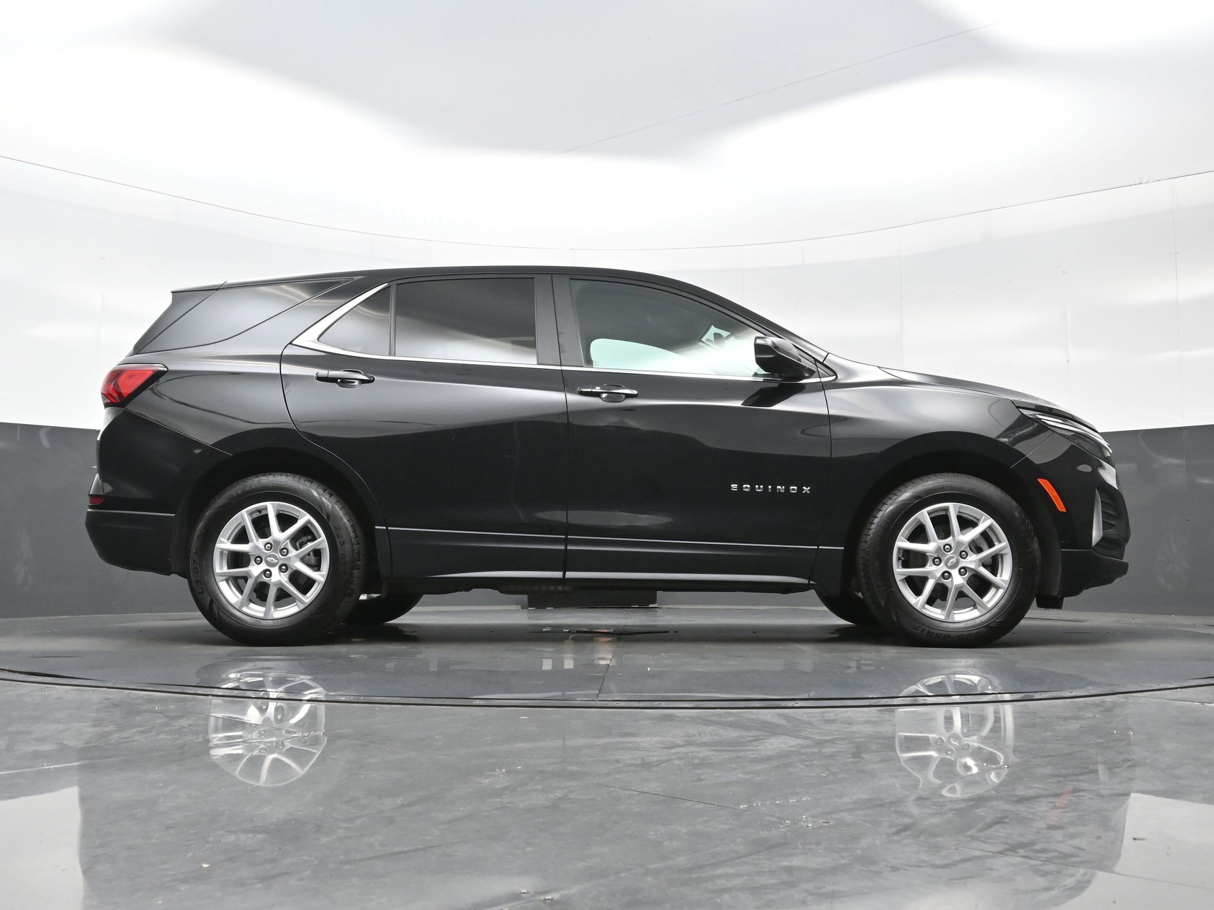 2022 Chevrolet Equinox LT - Photo 31