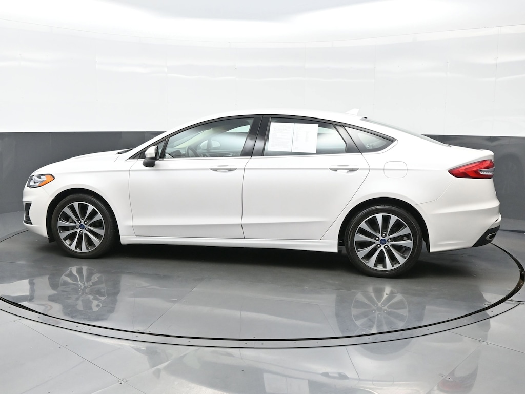 Used 2019 Ford Fusion SE Sedan