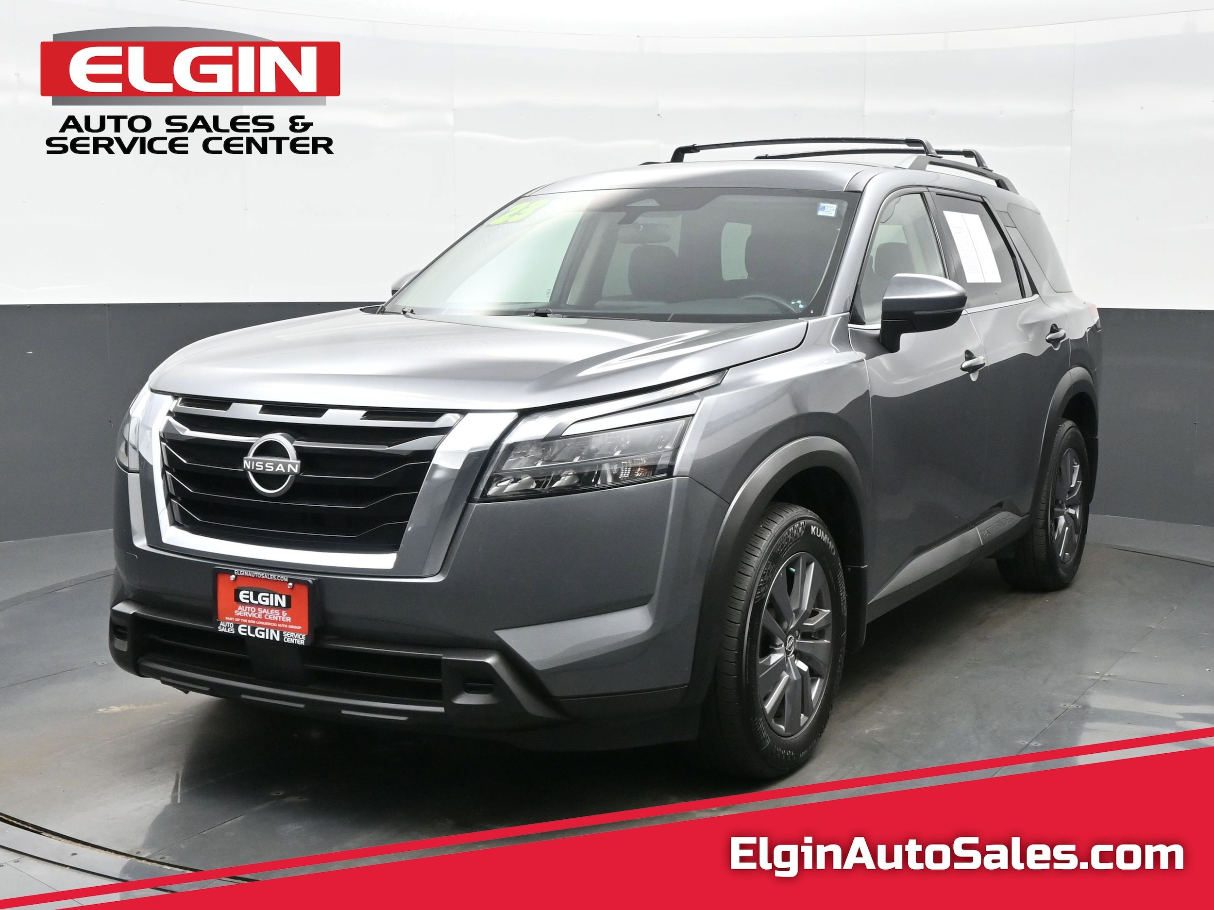 2023 Nissan Pathfinder SV 4WD's photo
