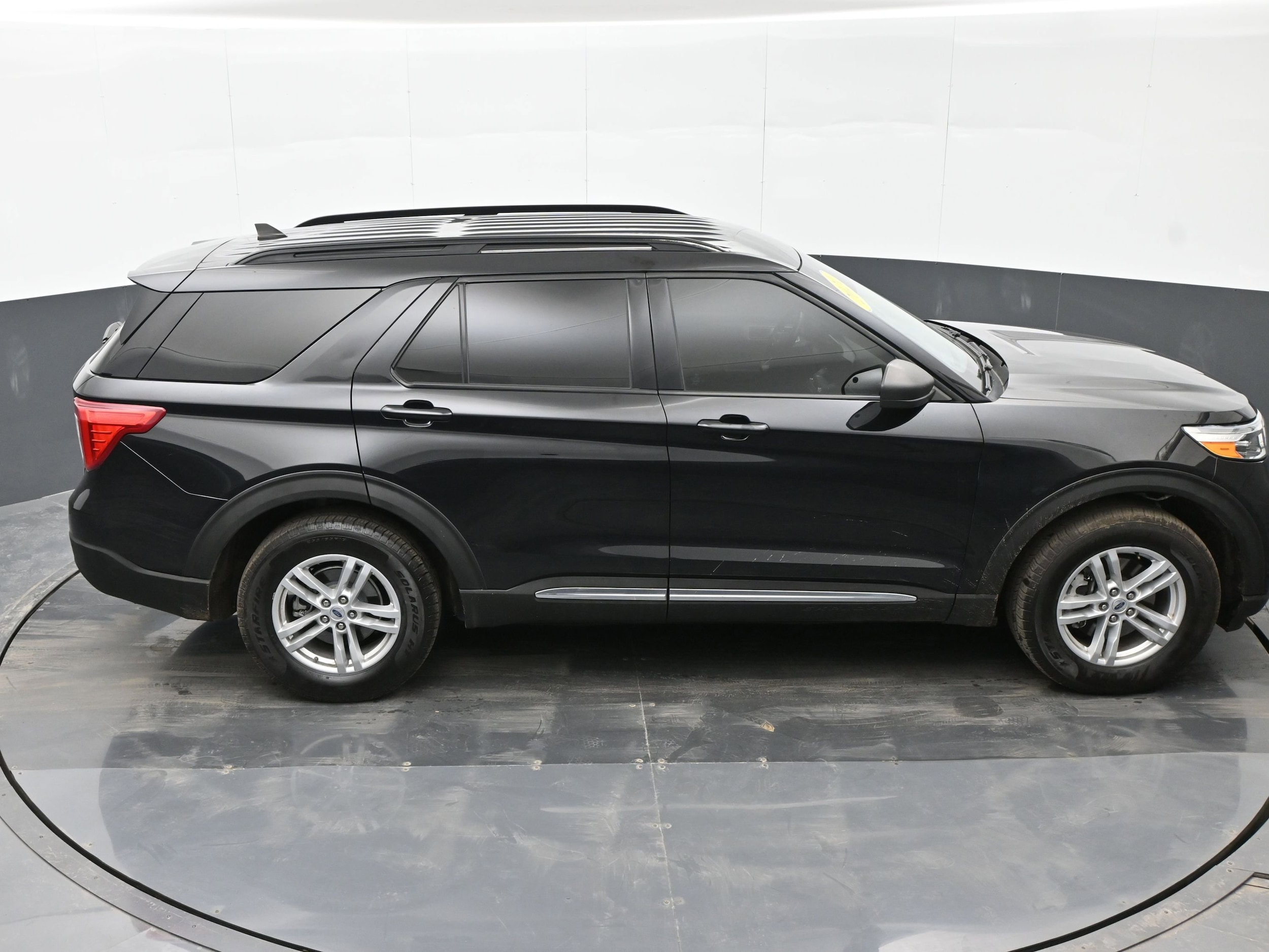2021 Ford Explorer XLT - Photo 41