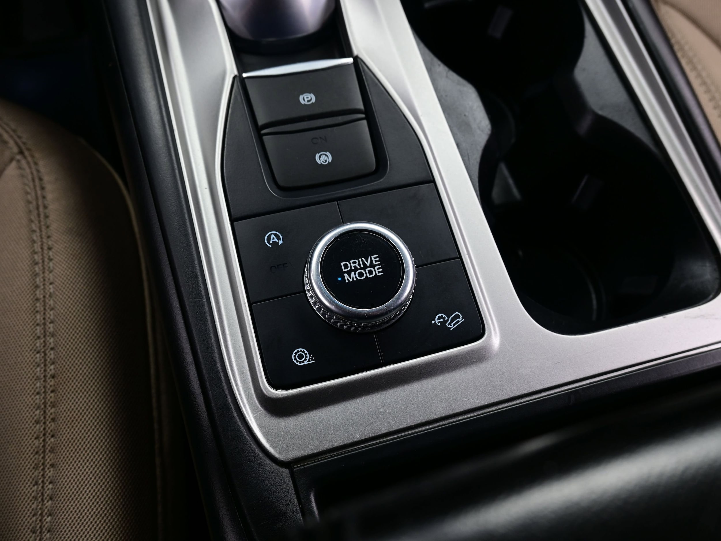 2021 Ford Explorer XLT - Photo 24