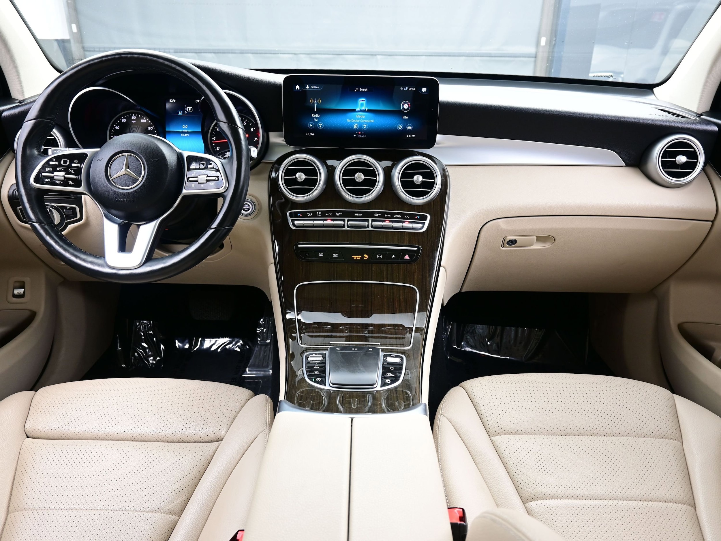 2021 Mercedes-Benz GLC GLC300 - Photo 17
