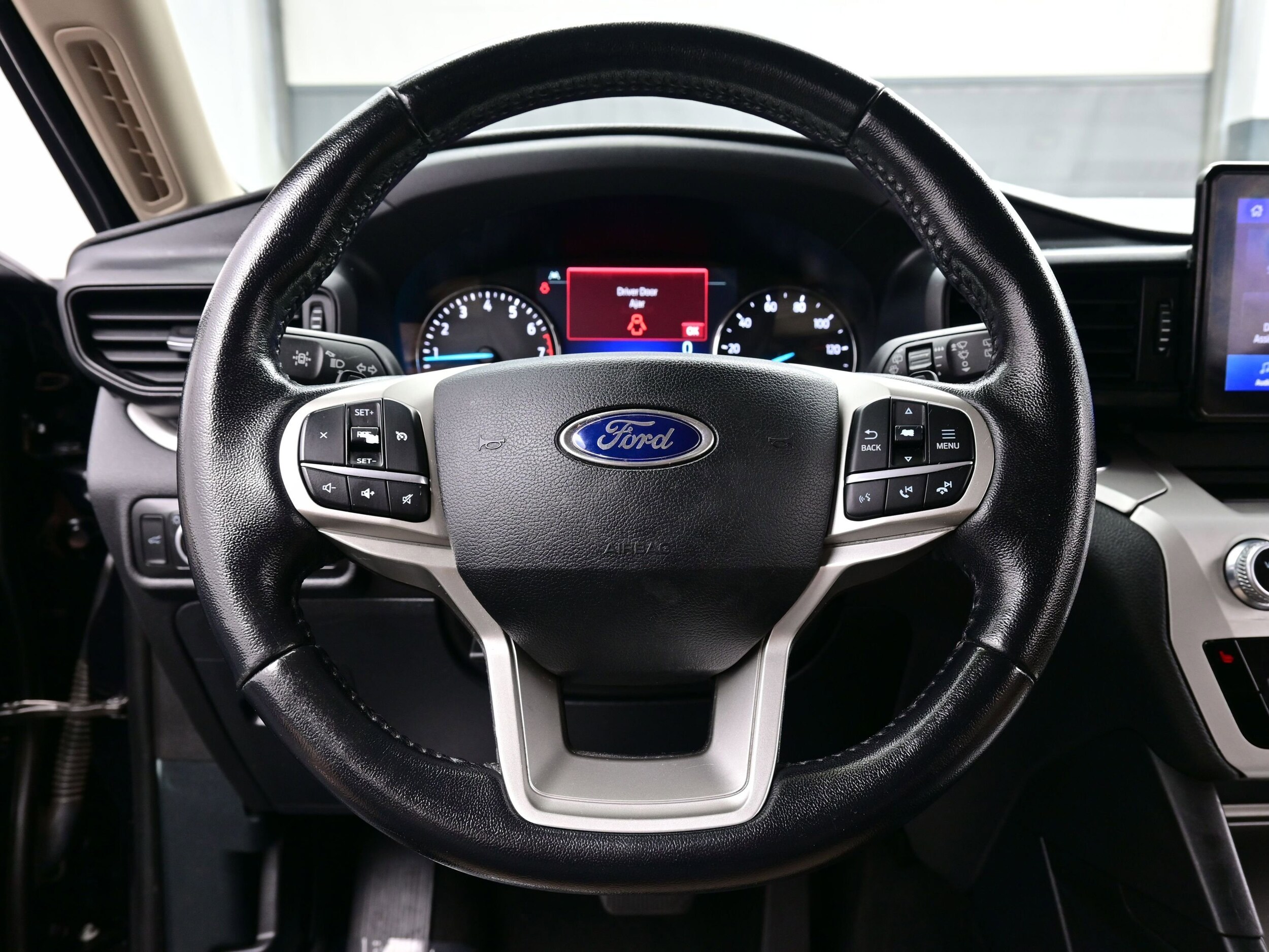 2021 Ford Explorer XLT - Photo 26