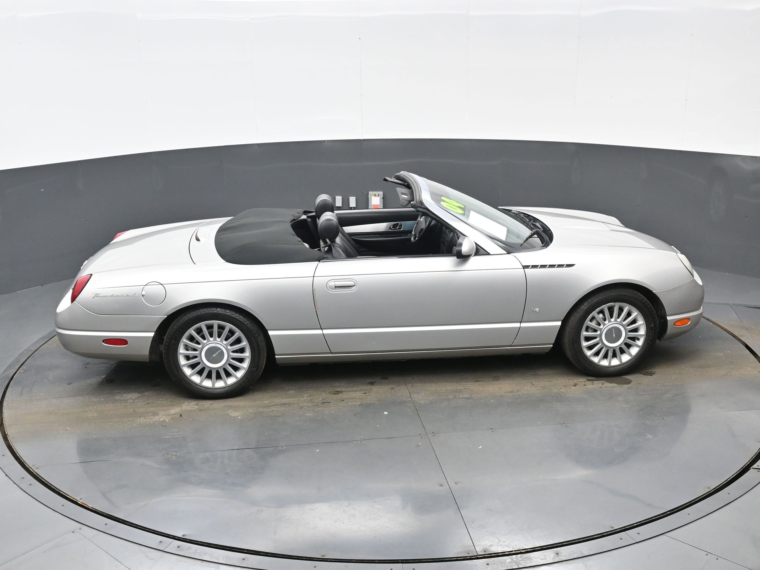 2004 Ford Thunderbird Deluxe - Photo 35